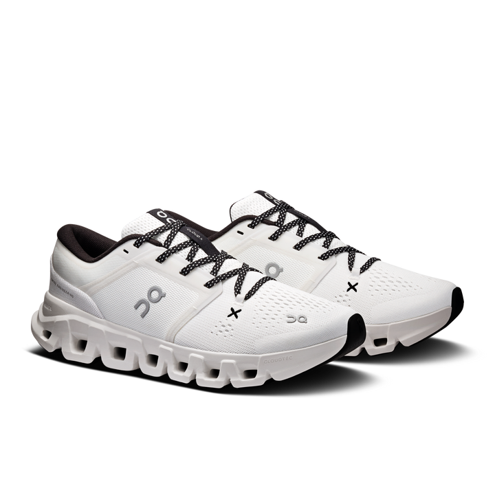 ON Women's Cloud X 5 - White Black