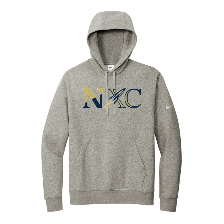 Sudadera con capucha y logo Nike Club Fleece Sleeve de Needham Cross Country (NKDR1499)