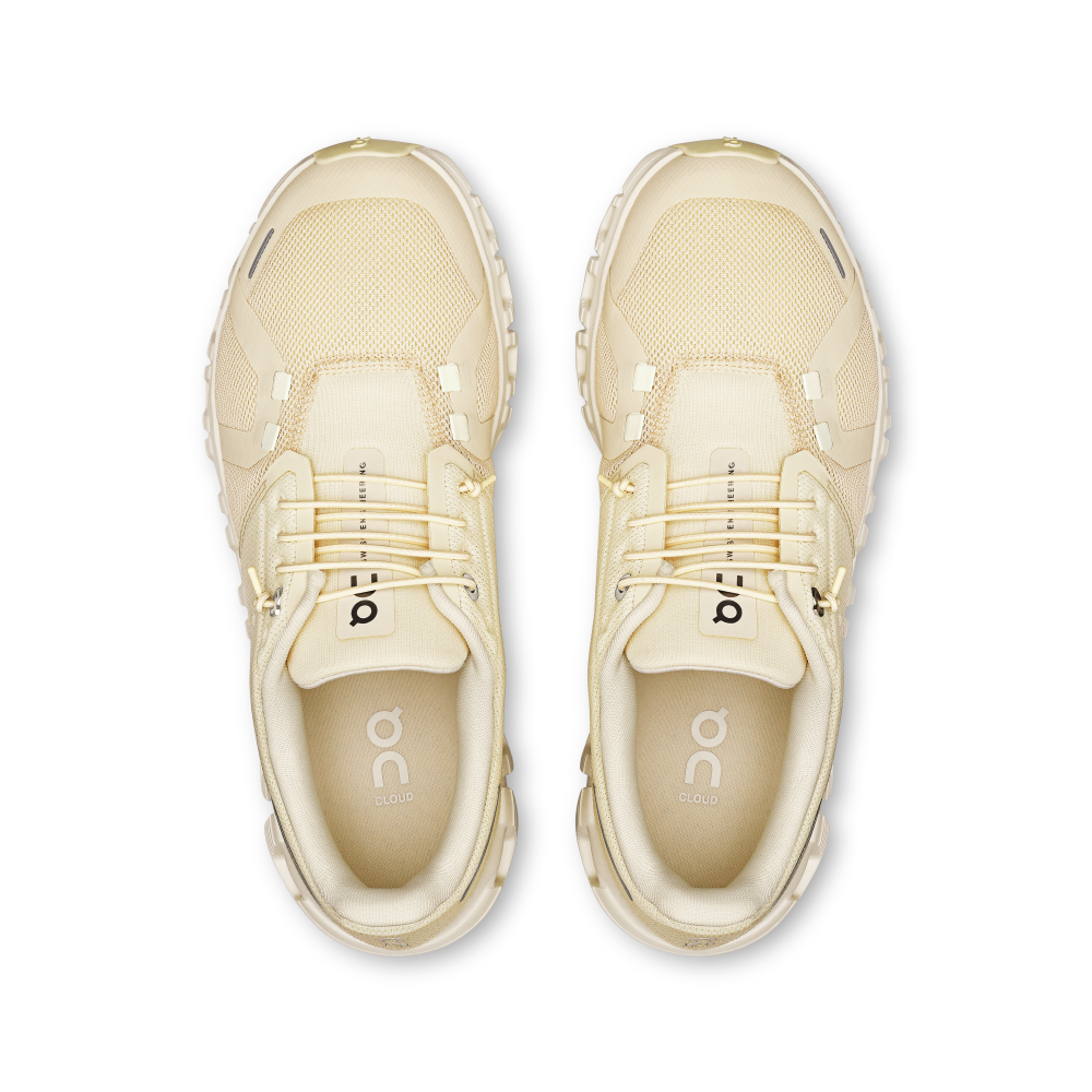 ON Women's Cloud 6 - Castor Ivory