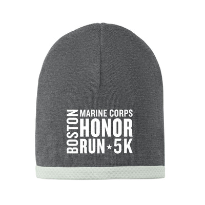 Carrera de Honor del Cuerpo de Marines de Boston de 5 km - Gorro de punto de alto rendimiento (STC15)