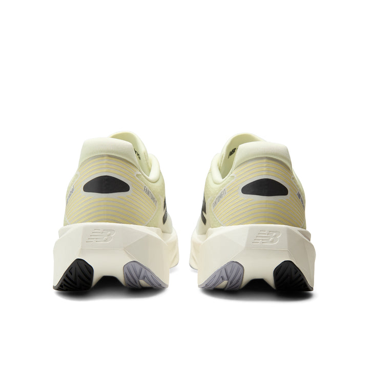 New Balance Mens Fuelcell Rebel V5 - PISTACHIO BUTTER