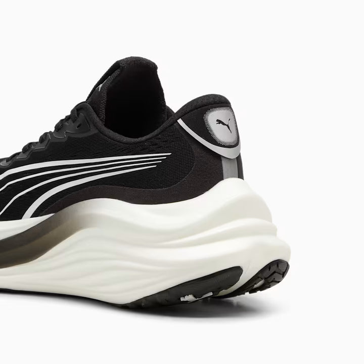 PUMA Mens Magmax - PUMA BLACK-PUMA WHITE-COOL DARK GRAY