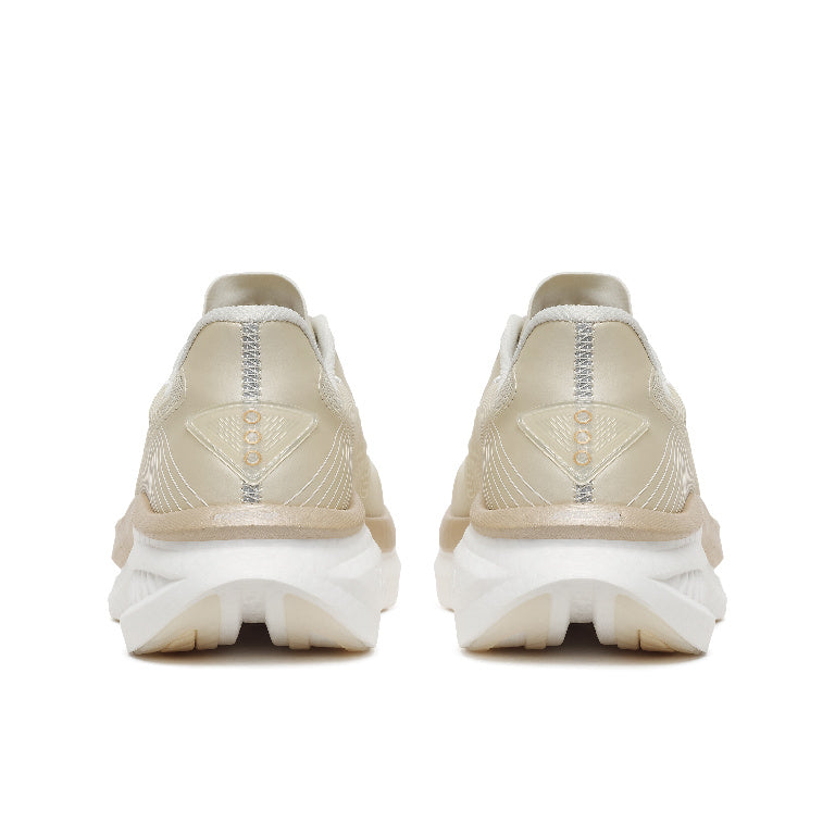 Women's Saucony Endorphin Azura - Eggshell Ivory