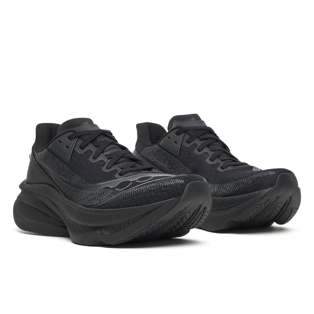 Women's Saucony Endorphin Azura - Triple Black