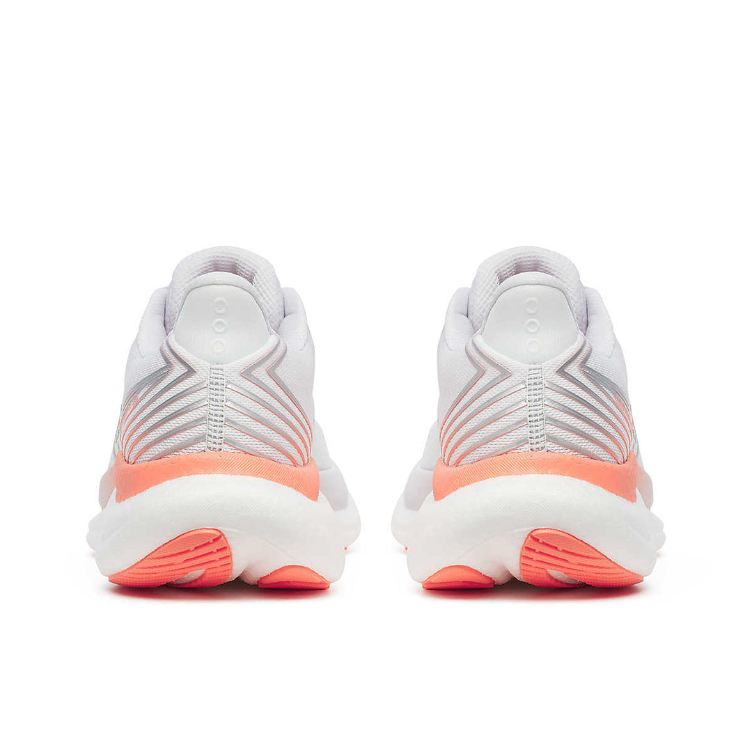 Women's Saucony Triumph 23 - White Wistful