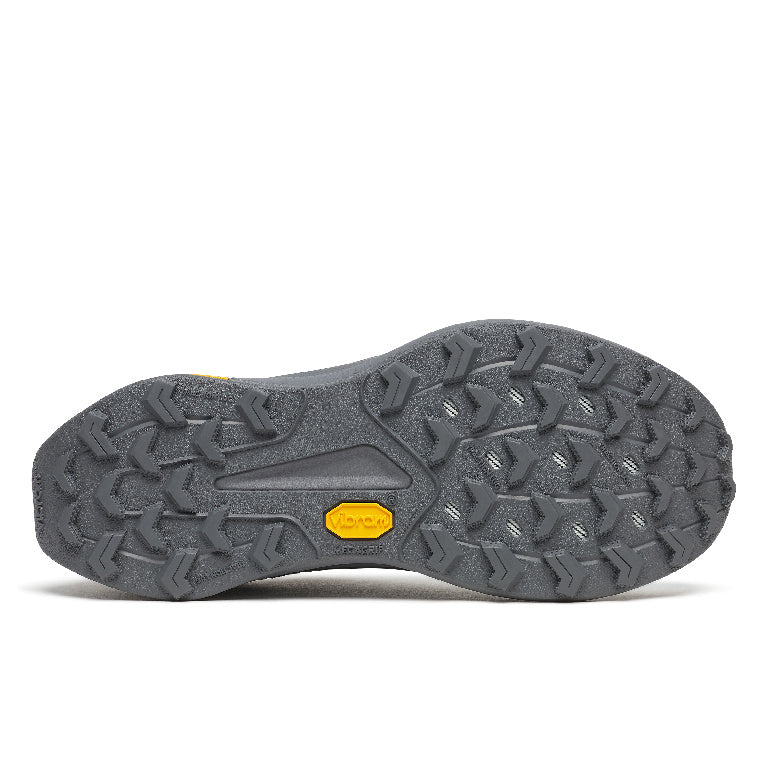 Women's Saucony Peregrine 16 - Black Carbon