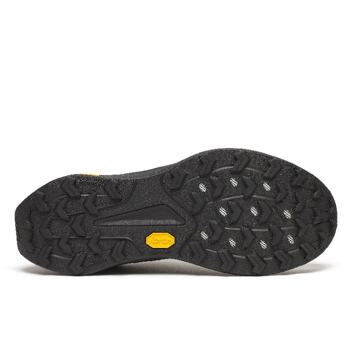 Men's Saucony Peregrine 16 - Carbon Black