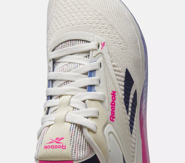 Reebok Nano x4 para mujer: color tiza, morado intenso y rosa láser (100074188 170) 