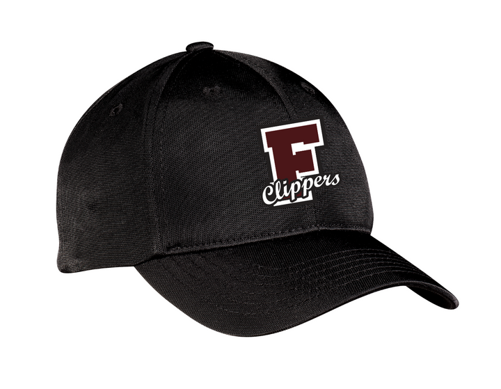 Escuela Secundaria Falmouth - Gorra de rendimiento de sarga de nailon (C868)
