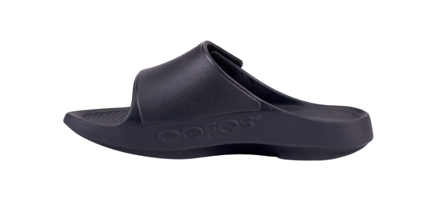 Wicked Running Club - Sandalias deportivas flexibles Oofos OOahh (1550)