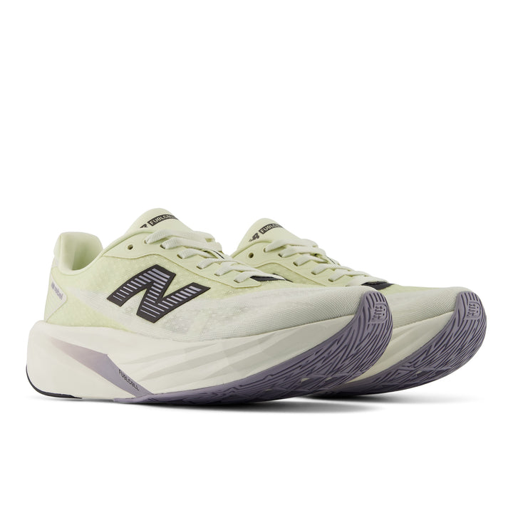 New Balance Womens Fuelcell Rebel V5 - PISTACHIO BUTTER (Wide)