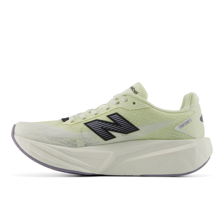 New Balance Womens Fuelcell Rebel V5 - PISTACHIO BUTTER (Wide)