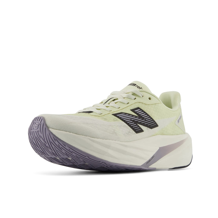 New Balance Womens Fuelcell Rebel V5 - PISTACHIO BUTTER (Wide)