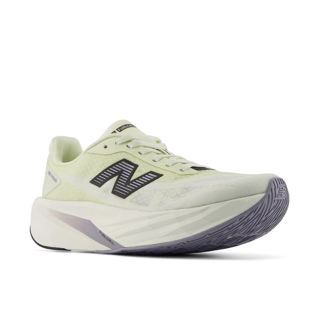 New Balance Womens Fuelcell Rebel V5 - PISTACHIO BUTTER