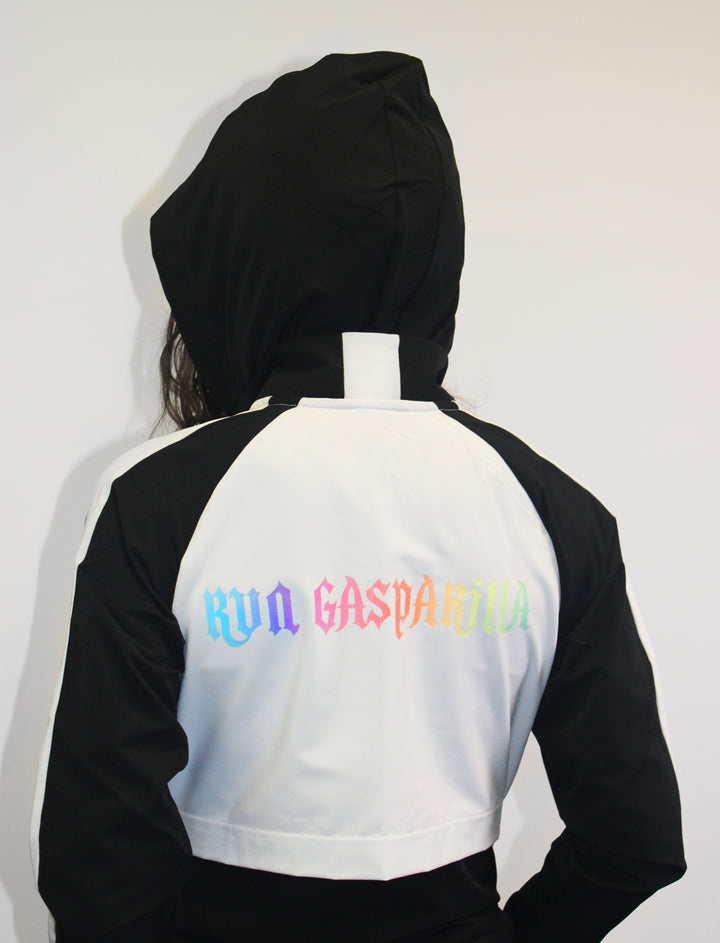 Chaqueta deportiva tejida Gasparilla 2026 FINISHER para mujer de ASICS, color negro/blanco (2032A757.9001)
