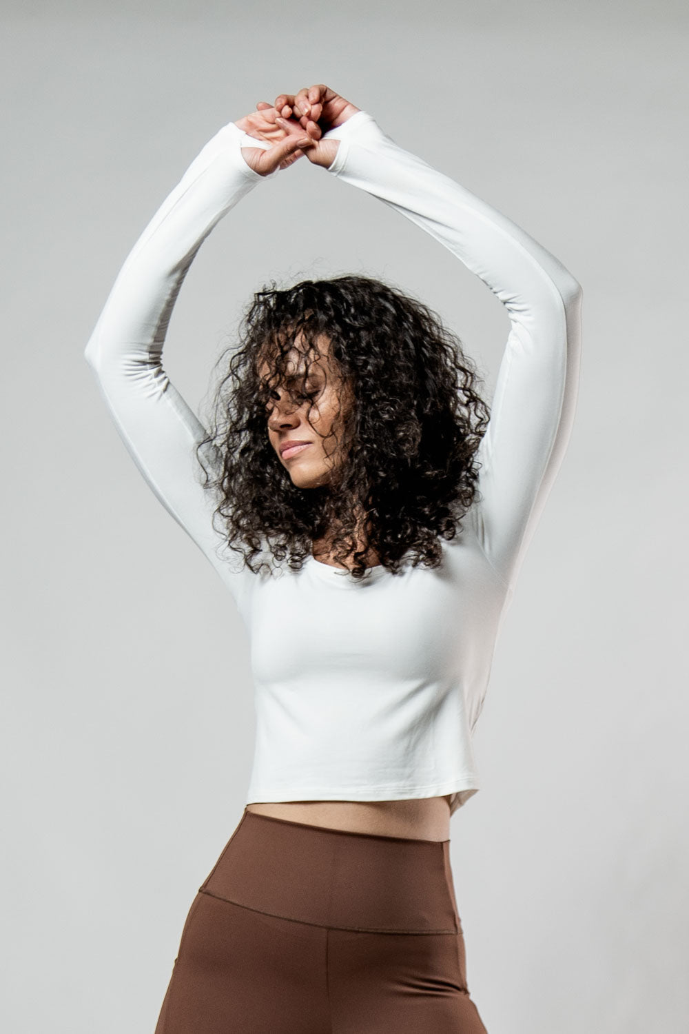 Women's Terra Recovery Arc Long Sleeve Crop (White)