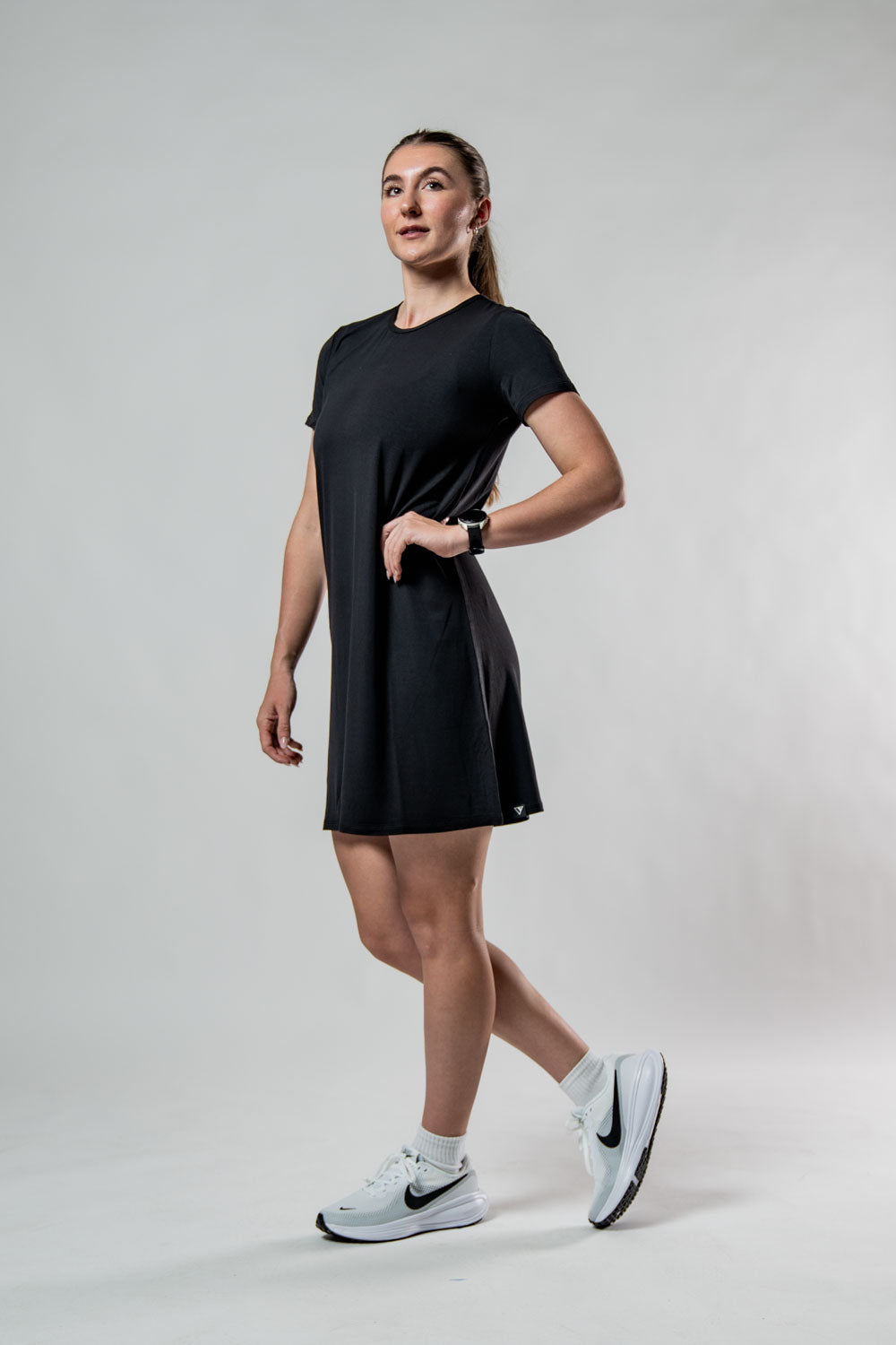 Women's Terra Recovery Motion Dress (Black)