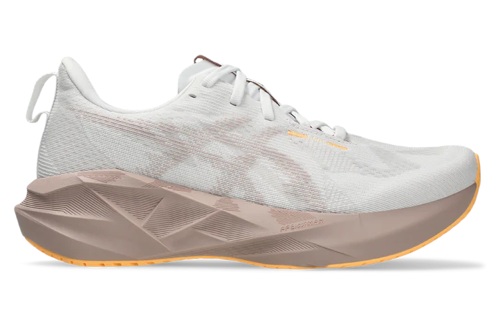 Women's Asics Novablast 5 - White/Fawn