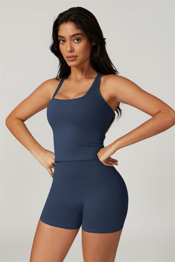 The Dynamic Crop Top Shorts 2-Piece Set
