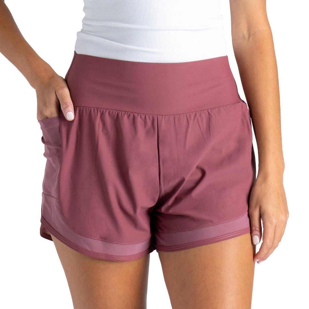 Pantalones cortos deportivos Airlight de FITKICKS para mujer