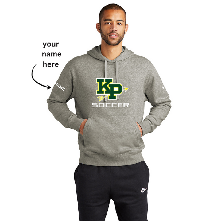 Sudadera con capucha y logo Nike Club Fleece Sleeve de King Philip Boys Soccer (NKDR1499)