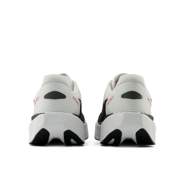 New Balance Mens Fuelcell Rebel V5 - WHITE 2