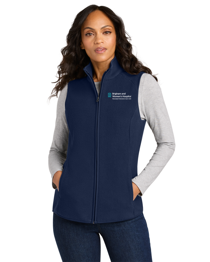 Chaleco polar para mujer de la UCIN de Mass General Brigham (L702)