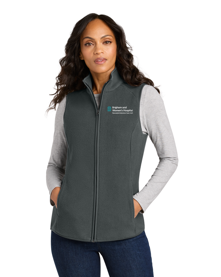 Chaleco polar para mujer de la UCIN de Mass General Brigham (L702)