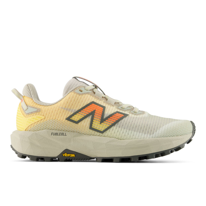 New Balance Womens Fuelcell Rebel Trail - WHITE PEACH