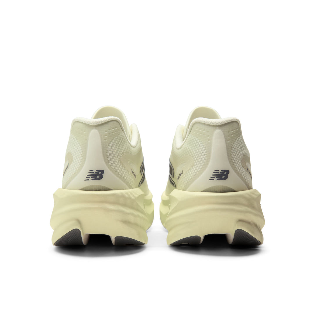New Balance Womens Supercomp Rebel - PISTACHIO BUTTER