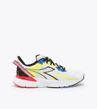 Diadora Mythos Blushield Volo 3 para hombre, blanco, negro y amarillo fucsia (101.179090-C0008) 